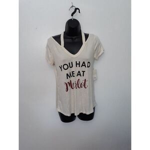 Francesca's Alya 'merlot' v-neck top nwt